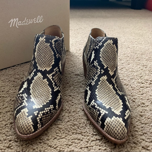 NEW Madewell Sonia Chelsea Snakeskin Print Boot - Picture 11 of 16